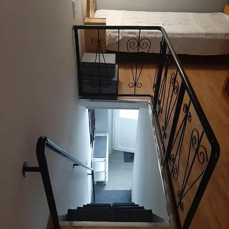 Almira Apartment *